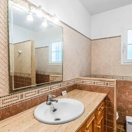 Agua Marina Бинибека